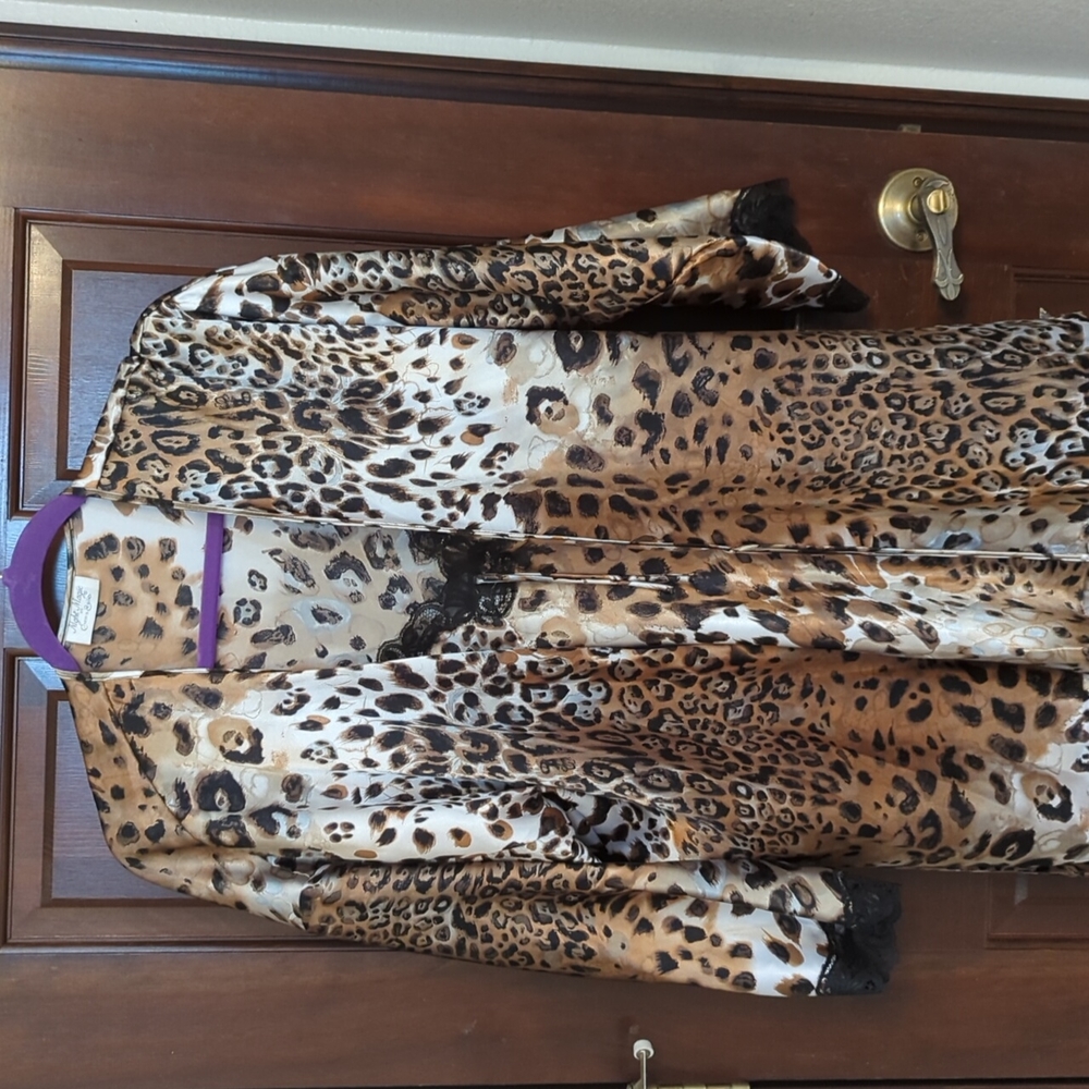 Satin leopard print chemise with robe